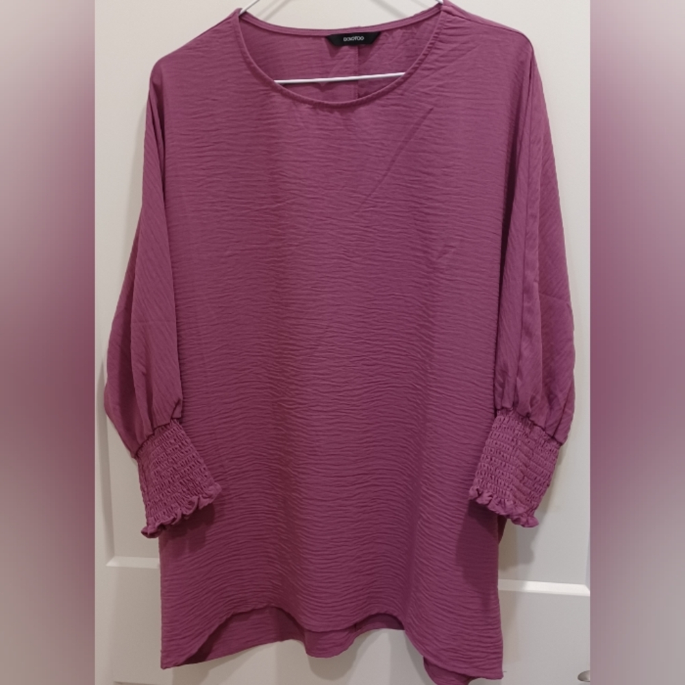 DOKOTOO Womans Top Sz Large, Plum Colored, Dolman Sleeved